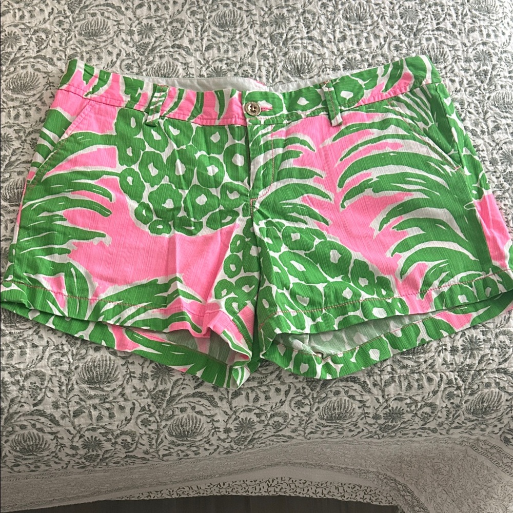 Lilly Pulitzer Pink & Green Tropical Print  Shorts size 14